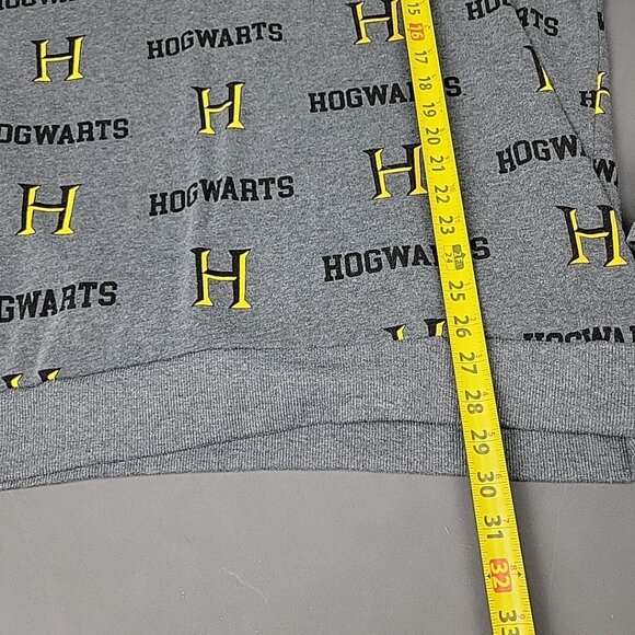 Harry Potter Hogwarts Sweatshirt XL Universal Studios Wizarding World - Picture 2 of 7